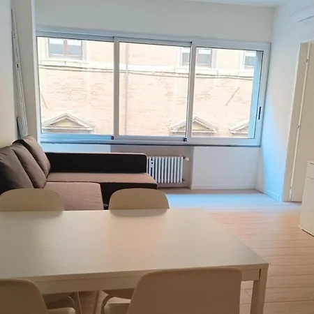 Ariminum - Minimalism And Class In The Historic Center Apartment Rimini