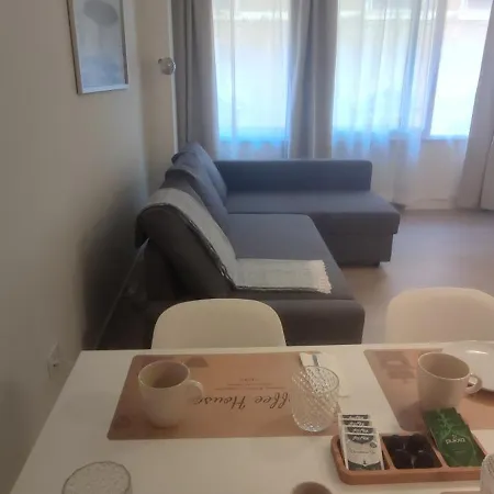 דירה Ariminum - Minimalism And Class In The Historic Center